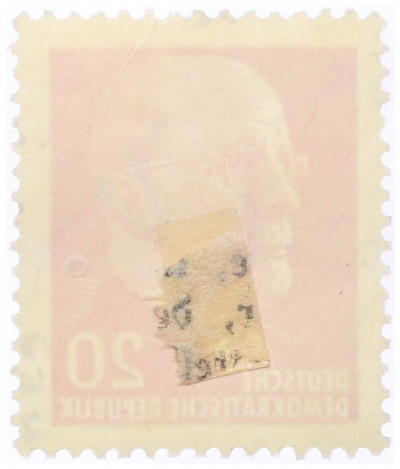 Почтовая марка 20 пфеннигов 1961 года Восточная Германия (ГДР) «Вальтер Эрнст Пауль Ульбрихт»