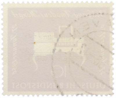 Почтовая марка 10 пфеннигов 1956 года Западная Германия (ФРГ) «200-летие со дня рождения Вольфганга Амадея Моцарта»
