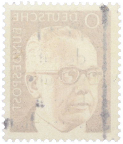 Почтовая марка 10 пфеннигов 1970 года Западная Германия (ФРГ) «Президент Густав Хайнеман»