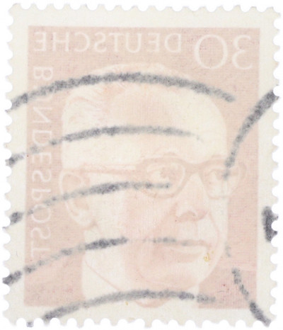 Почтовая марка 30 пфеннигов 1970 года Западная Германия (ФРГ) «Президент Густав Хайнеман»