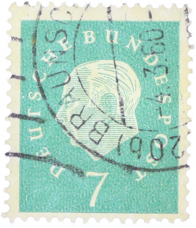 Почтовая марка 7 пфеннигов 1959 года Западная Германия (ФРГ) «Теодор Хойс»